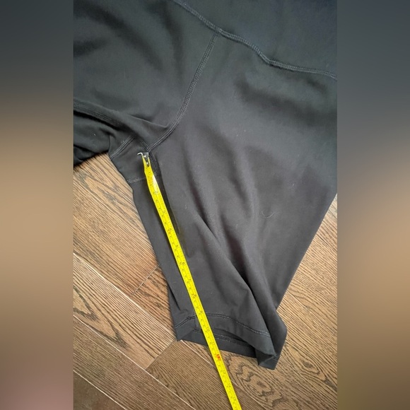 Athletic works size large - Picture 4 of 4